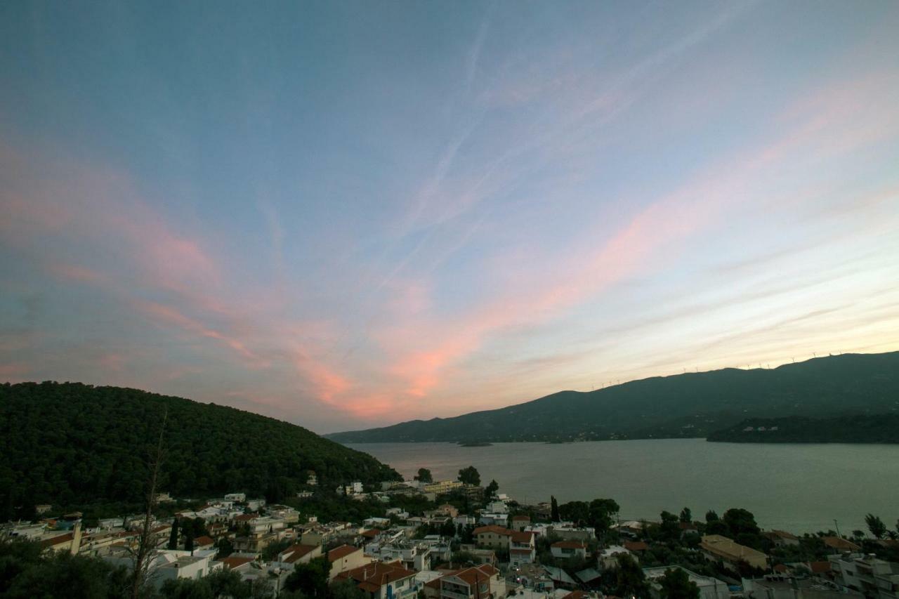 Kalavria Luxury Suites - Magnificent Sea View Of Poros Poros Town Eksteriør bilde