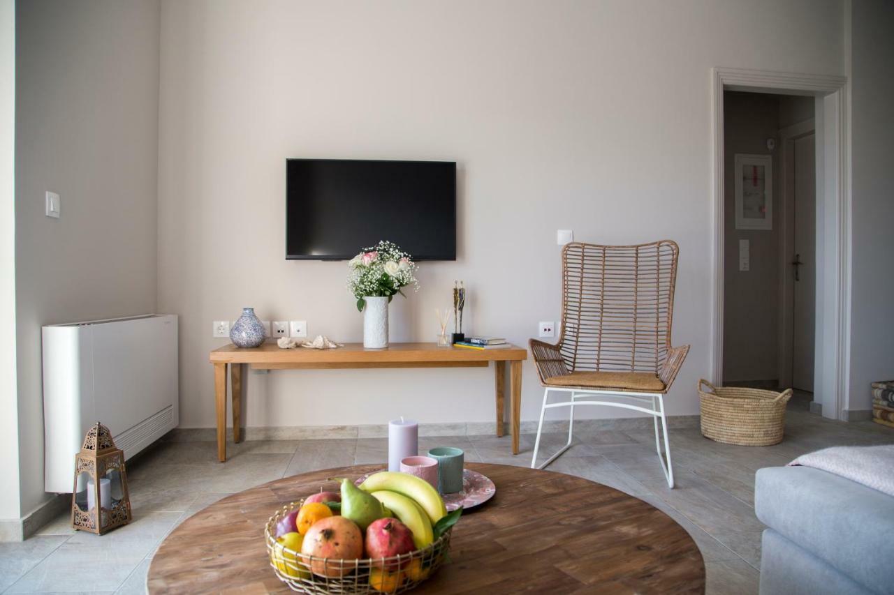 Kalavria Luxury Suites - Magnificent Sea View Of Poros Poros Town Eksteriør bilde