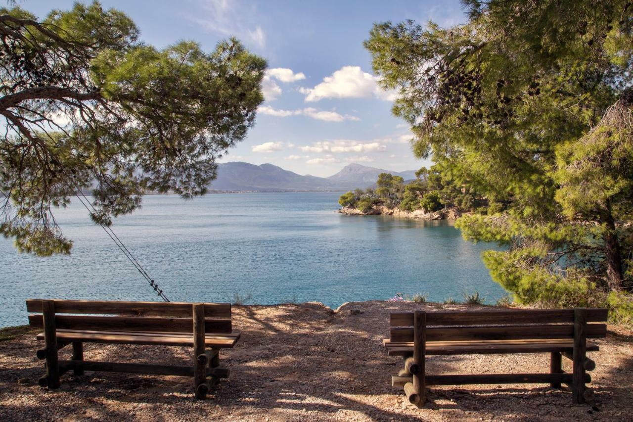 Kalavria Luxury Suites - Magnificent Sea View Of Poros Poros Town Eksteriør bilde