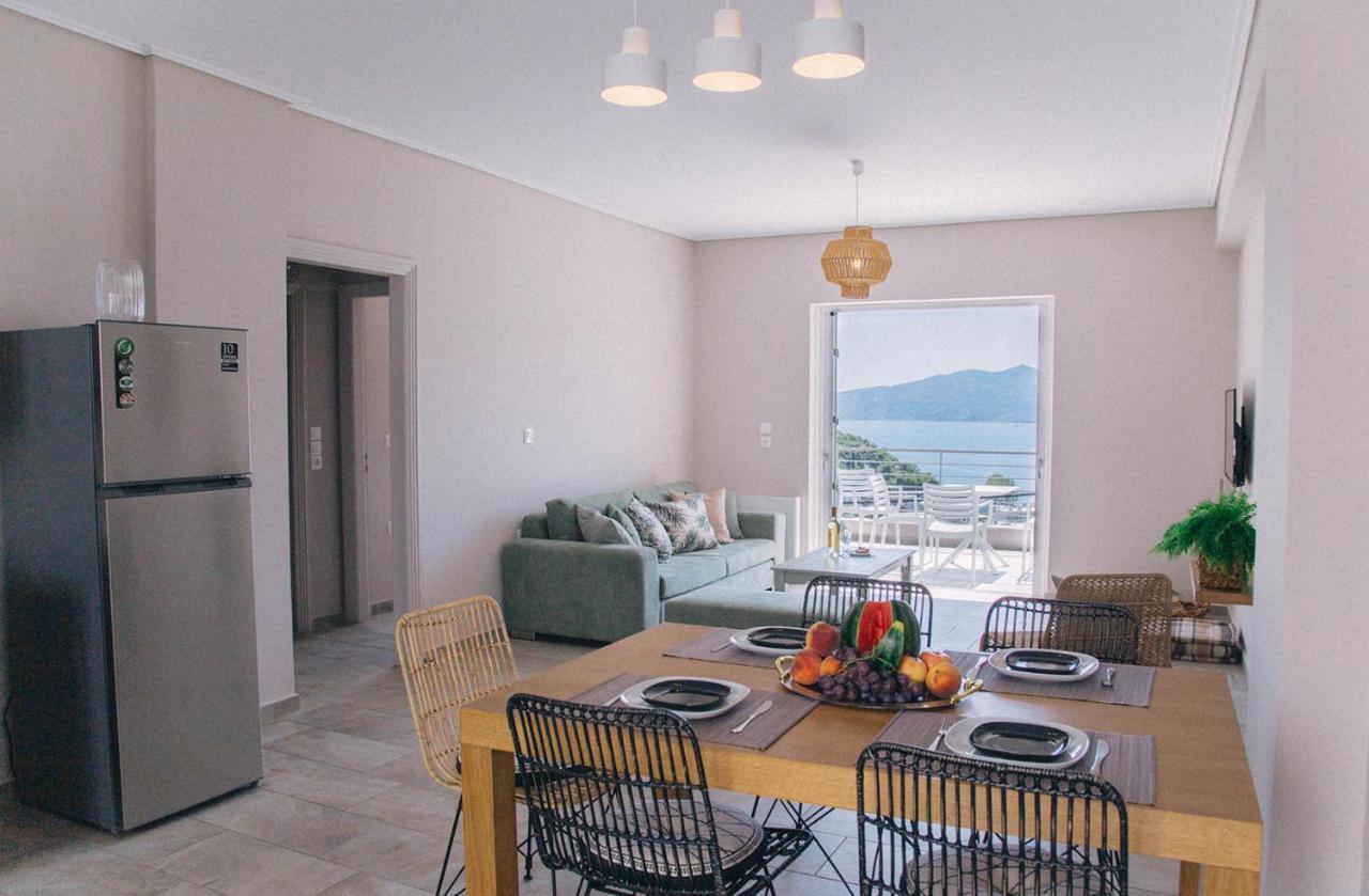 Kalavria Luxury Suites - Magnificent Sea View Of Poros Poros Town Eksteriør bilde